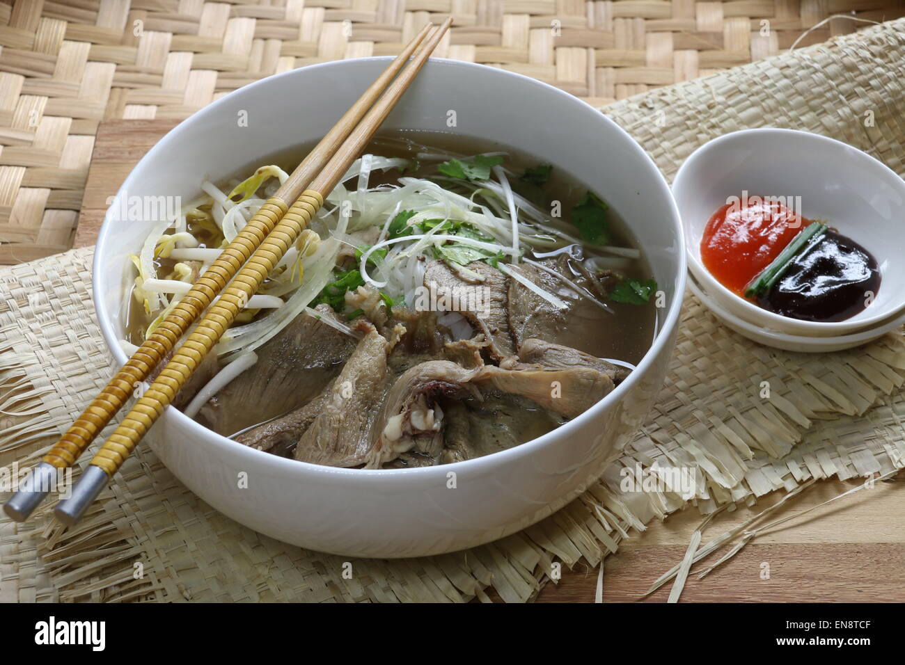 Pho bo chin, un boeuf populaires nouilles potage du Vietnam Banque D'Images