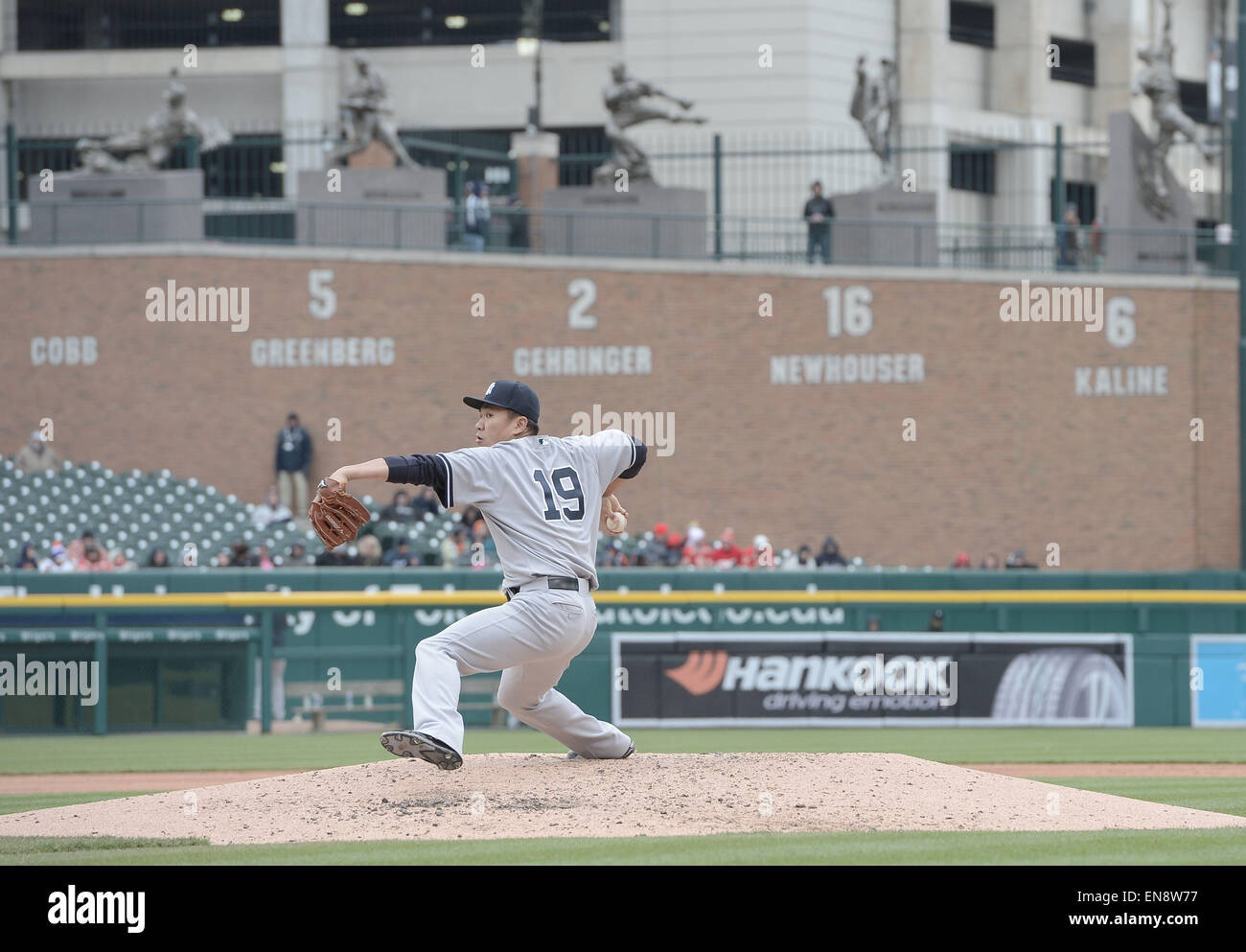 Detroit, Michigan, USA. Apr 23, 2015. Masahiro Tanaka (Yankees) MLB : Masahiro Tanaka de l'emplacements des Yankees de New York en ligue majeure de baseball pendant les match contre les Tigers de Detroit à Comerica Park à Detroit, Michigan, United States . © AFLO/Alamy Live News Banque D'Images