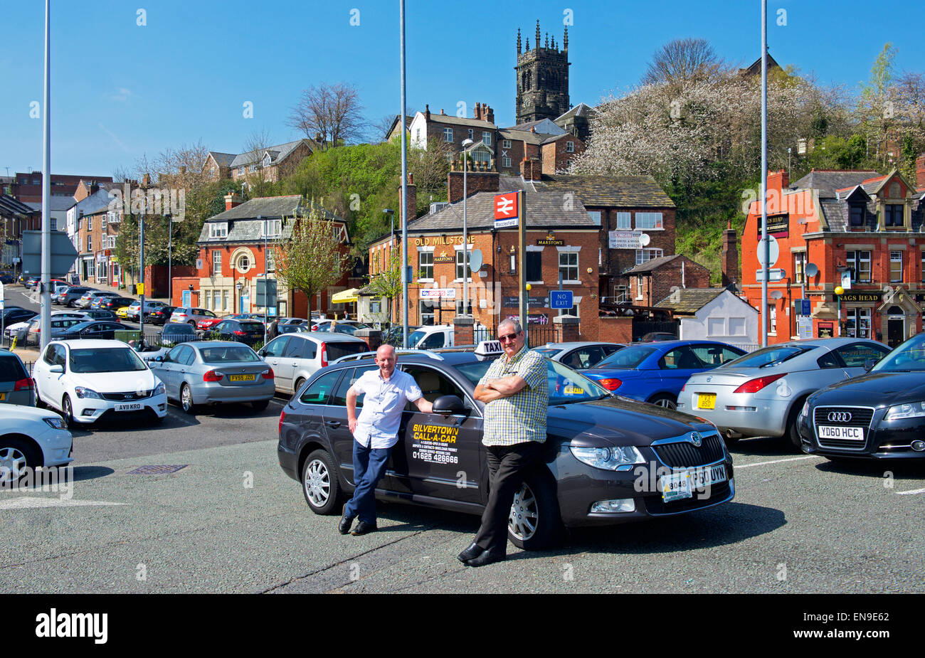 Les chauffeurs de taxis à Macclesfield, Cheshire, Angleterre, Royaume-Uni Banque D'Images
