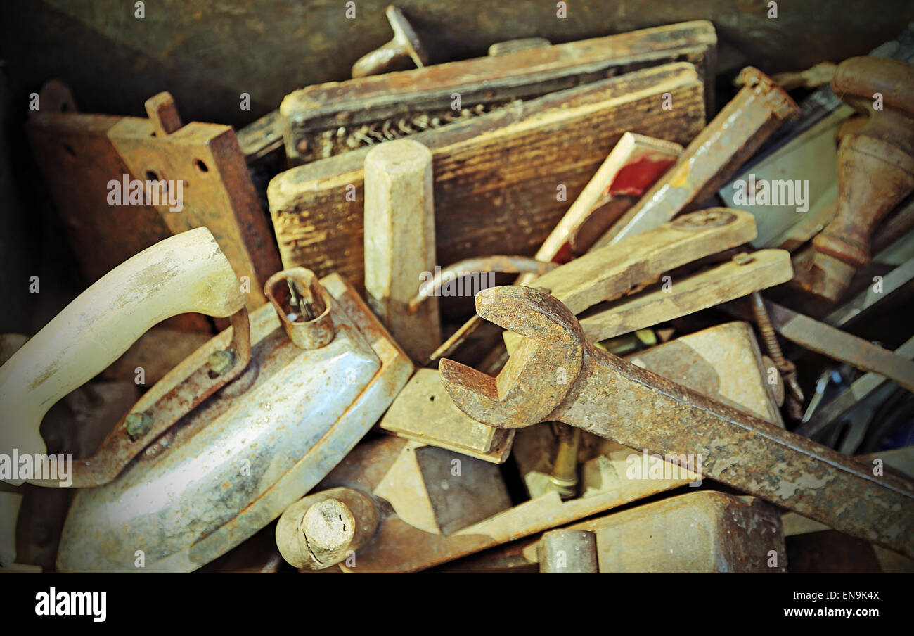 Collection d'outils anciens rust à vendre par Weasel1984 Photo Stock - Alamy