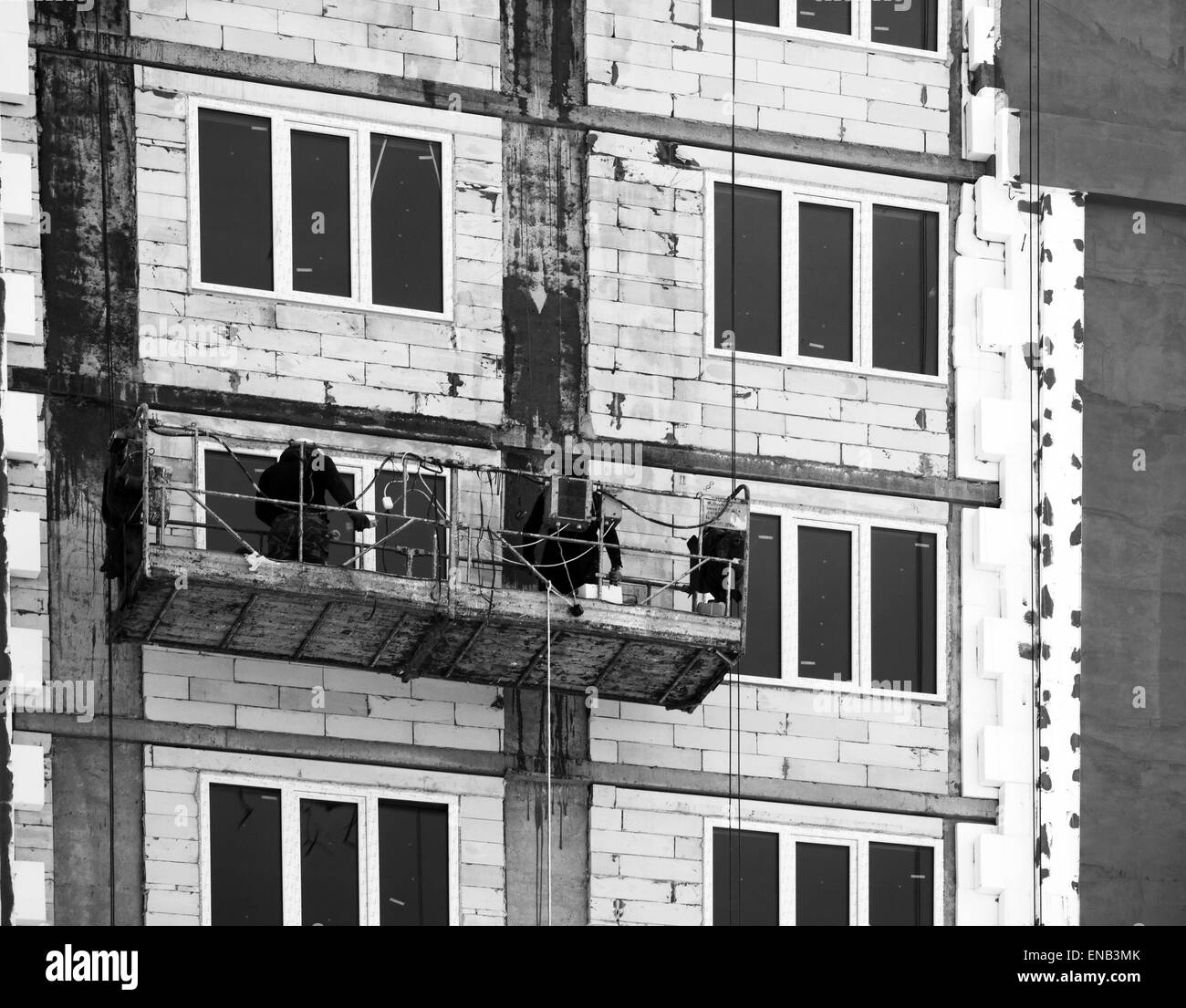 1er mai 2015 - isolation thermique d'un immeuble à appartements décoratifs en polyuréthane © Igor Golovniov/ZUMA/ZUMAPRESS.com/Alamy fil Live News Banque D'Images