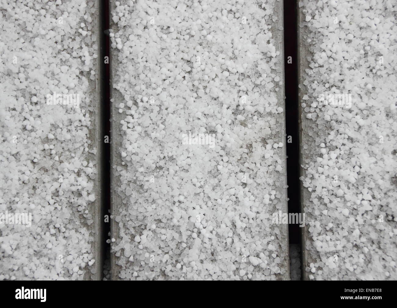 La grêle sur tableau blanc gris à l'extérieur en vue d'oiseaux Banque D'Images