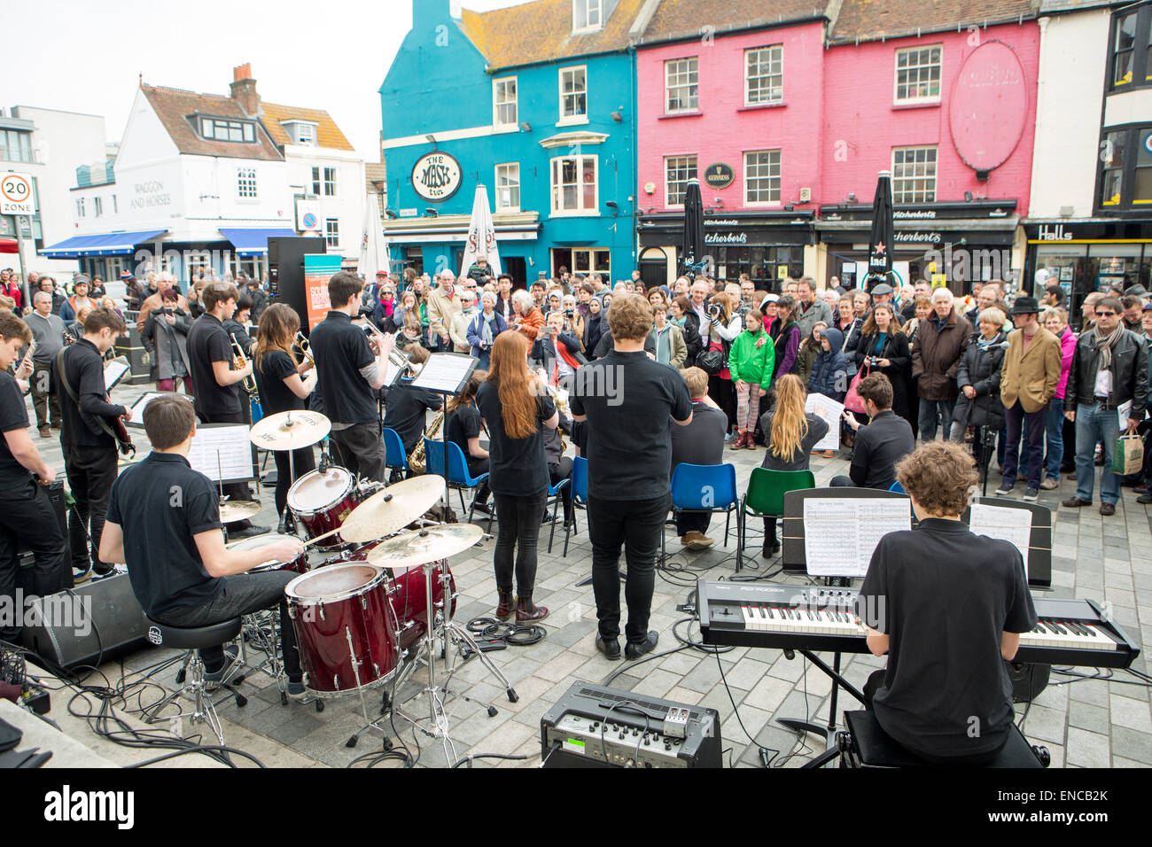 Pitch Perfect à Fringe City, Brighton Fringe 2015, Unitarian Church Stage, New Road, Brighton, East Sussex, Royaume-Uni. 2nd mai 2015 Banque D'Images