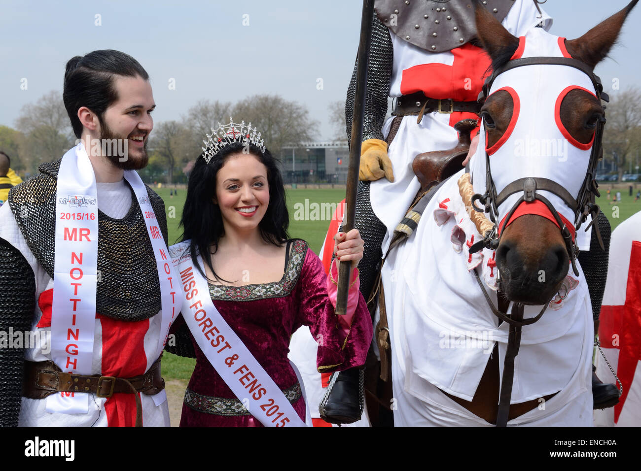 Princess Parade conduit, le jour de la Saint-Georges, Nottingham, Angleterre. Banque D'Images