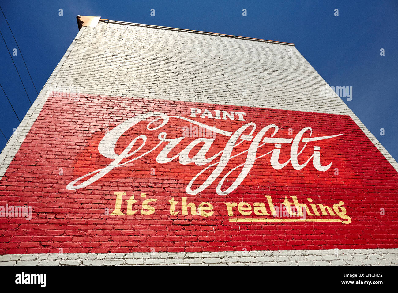 Le centre-ville d'Atlanta en Georga USA Photo : Coka Cola annonce la peinture sur un mur fin gabel profiter de son la vraie chose, changer à peindre Banque D'Images