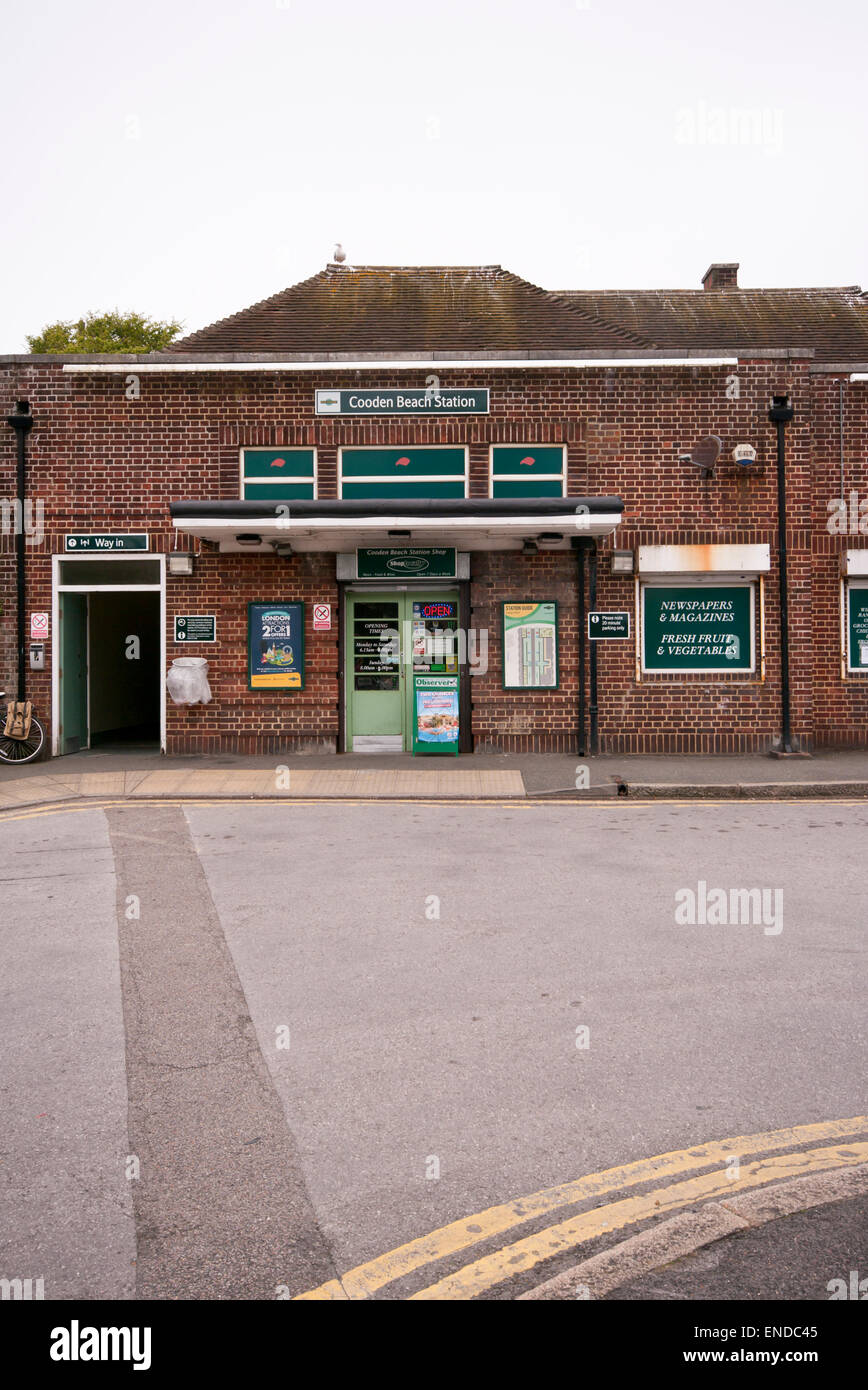 La gare de Cooden Beach Bexhill on Sea East Sussex England UK Banque D'Images