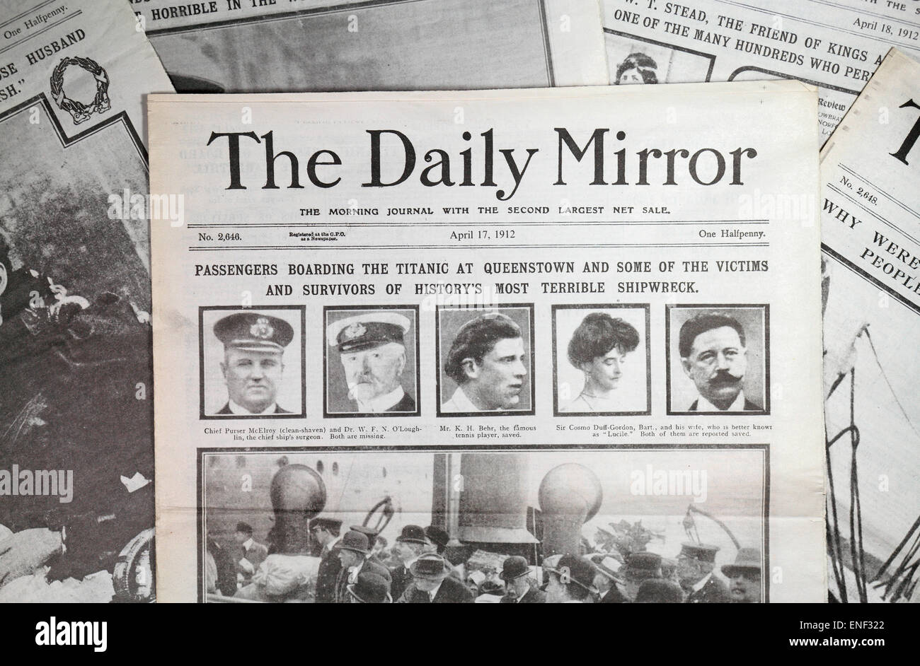Daily Mirror Reproduction les journaux après le naufrage du SS Titanic les 14 et 15 avril 1912. Banque D'Images