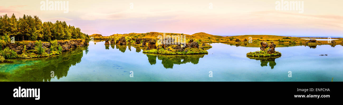 Vue panoramique du lac Myvatn en Islande du Nord Banque D'Images