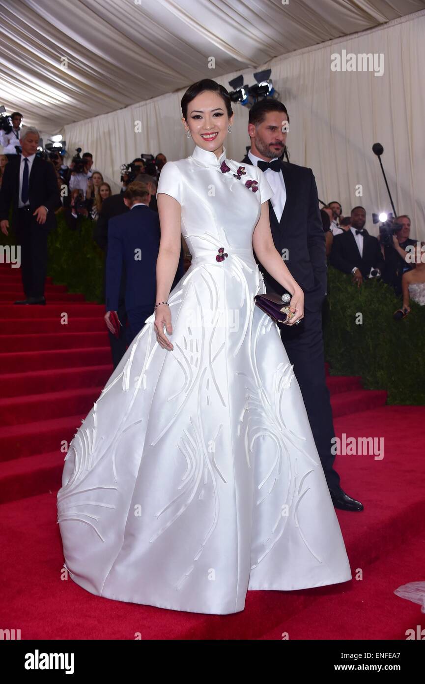 New York, NY, USA. 4 mai, 2015. Au niveau des arrivées de Zhang Ziyi pour 'CHINA : Through The Looking Glass' Soirée d'ouverture rencontré Gala - Partie 3, le Metropolitan Museum of Art Costume Institute, New York, NY Le 4 mai 2015. Credit : Gregorio T./Binuya Everett Collection/Alamy Live News Banque D'Images