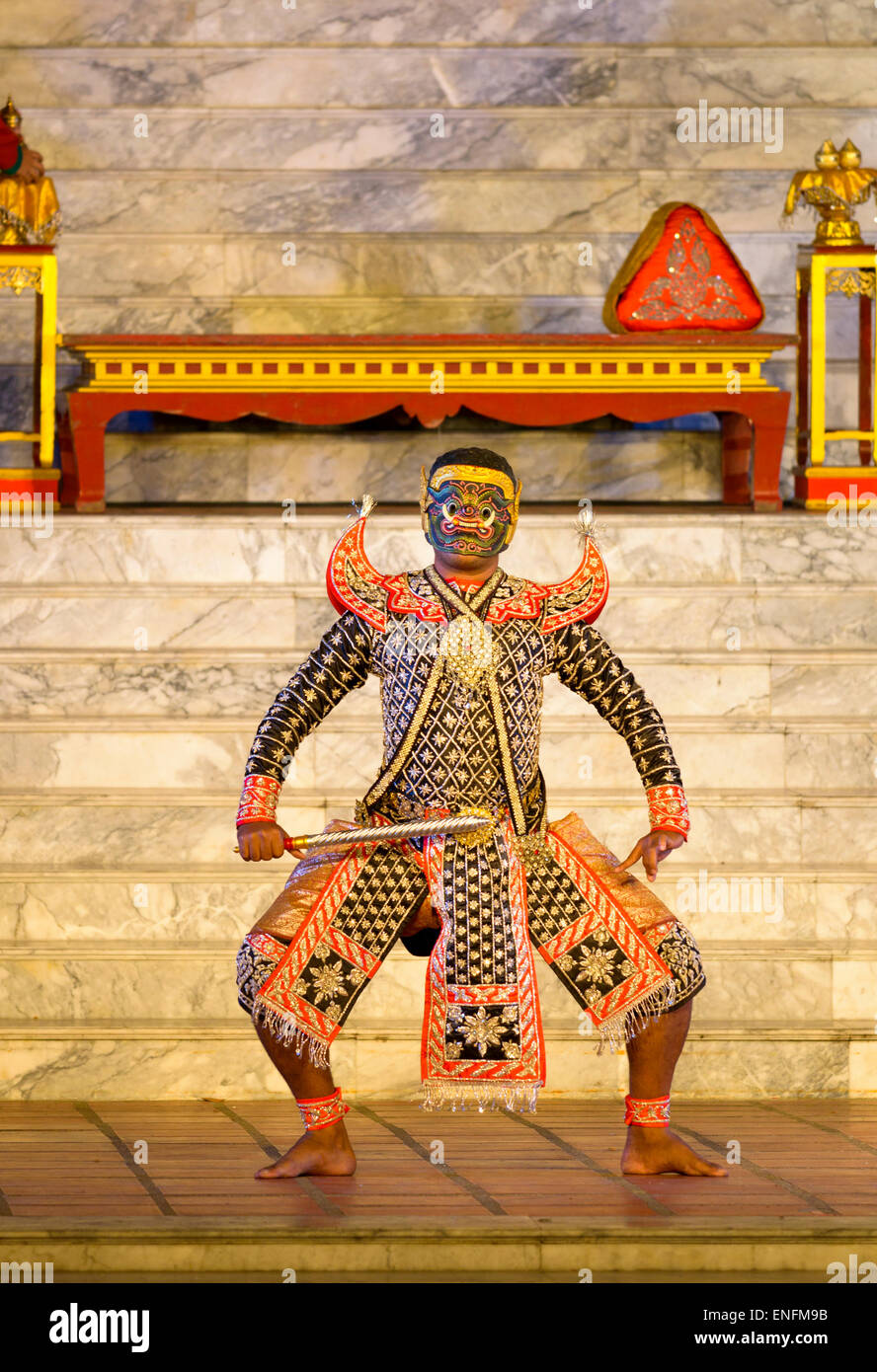 Théâtre masqué Khon, Thaïlande. Danseur, acteur / costume traditionnel, masque, substitution, une idée typiquement Thai. Épique Ramayana. Banque D'Images