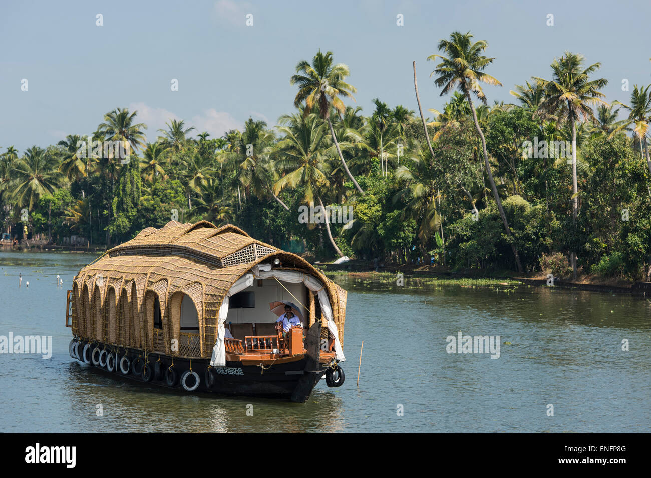 Péniche, backwaters système de canaux, du Lac Vembanad, Kerala, Inde Banque D'Images