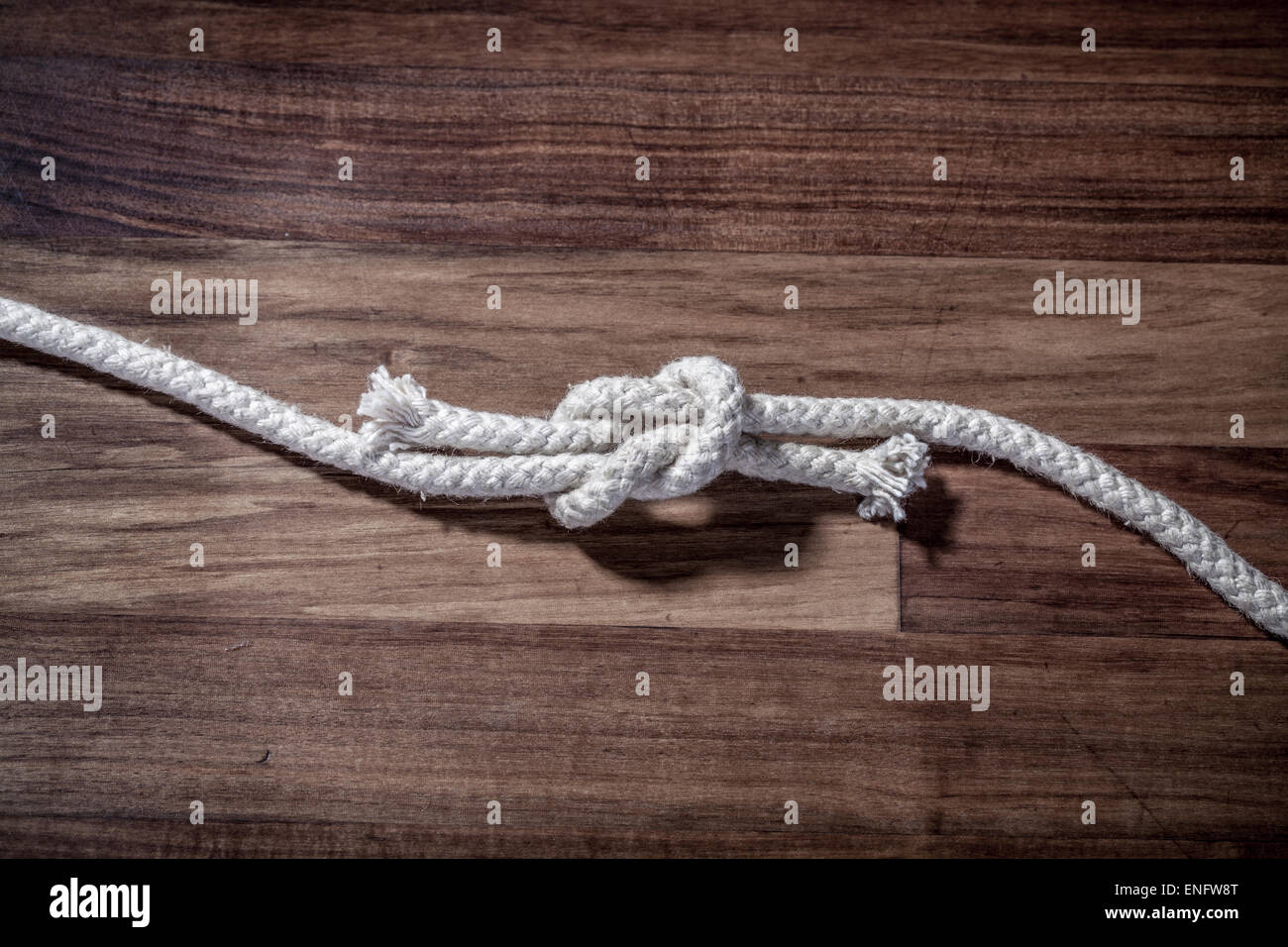Figure 8 Nœud avec corde blanc Banque D'Images