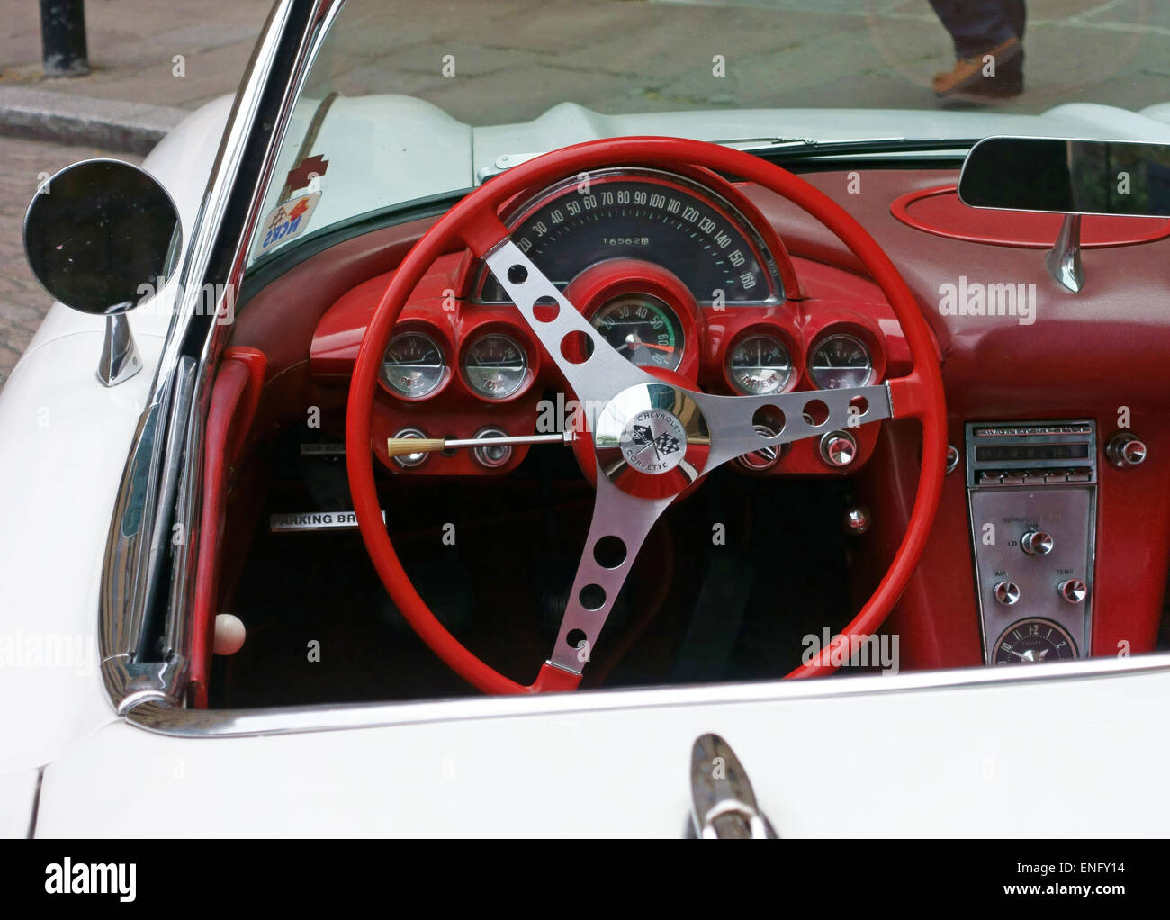 Classic 1960 Chevrolet Corvette voiture de sport, Londres Banque D'Images