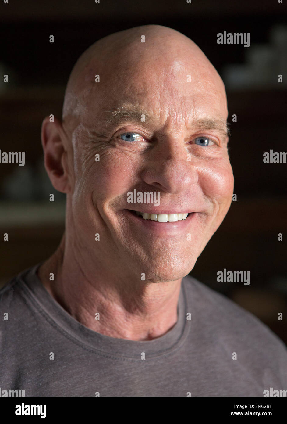 Close up of smiling Caucasian man de face Banque D'Images