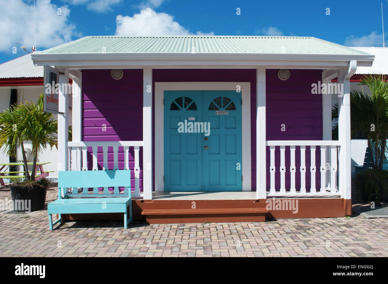 Saint Martin, Sint Maarten, Antilles néerlandaises : Caraïbes Architecture, bâtiment en bois peint avec des couleurs vives, dans le port de Philipsburg Banque D'Images