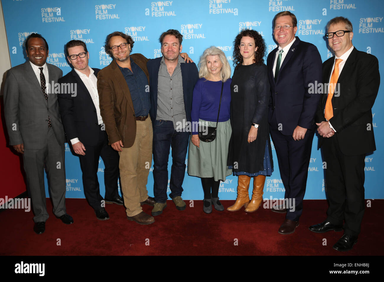 Sydney, Australie. 6 mai 2015. Sur la photo, de gauche à droite : Nashen Moodley (SFF) Directeur, Jonathan Duncan Ruben Guthrie (producteur exécutif), Brendan Cowell (Ruben Guthrie l'écrivain et réalisateur), Robyn Nevin (Ruben Guthrie - actrice Susan), Jeremy Sims (dernier Cab à Darwin Le directeur) et Kath Shelper (Ruben Guthrie Producteur), Troy Grant (vice-Premier Ministre et Ministre de la Justice et de la police, Ministre des Arts et ministre de course) et Christopher Freeland (SFF) Président du Conseil. Le 62e Festival du film de Sydney a été lancé à Barnet, Salle des douanes, 31, rue Alfred, Circular Quay. Credit : Banque D'Images