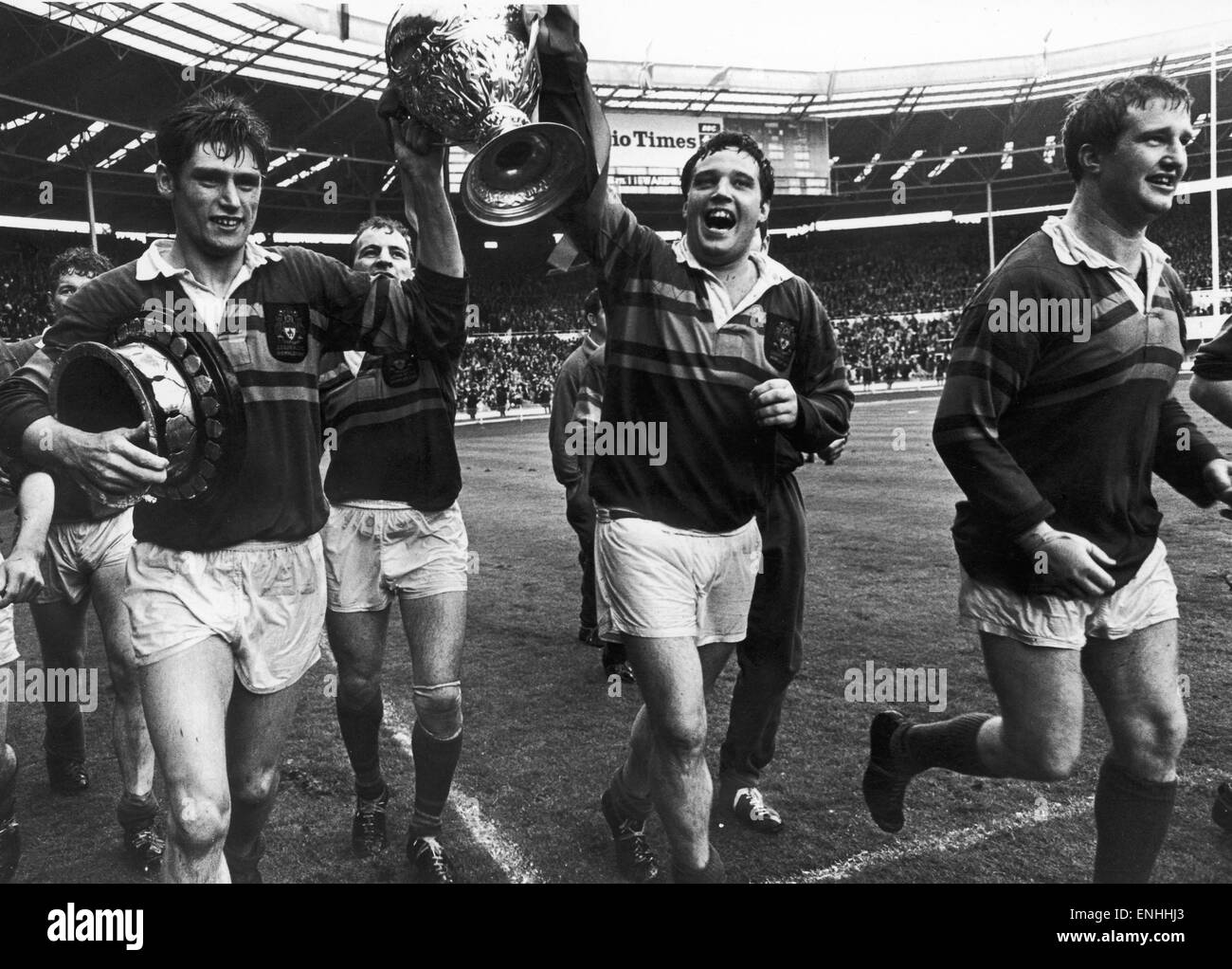 Leeds vu ici compléter un tour d'honneur après avoir battu Wakefield Trinity 11 -10 dans la finale de Coupe de Ligue de Rugby à Wembley. 11 Mai 1968 Banque D'Images