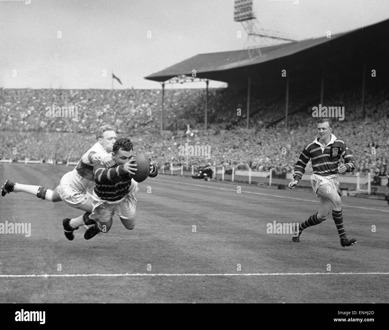 Huddersfield marquer un essai dans la finale de Coupe de Ligue de Rugby à Wembley. Wakefield Trinity a ensuite gagné le match 12 - 11 mai 1962 6 Banque D'Images