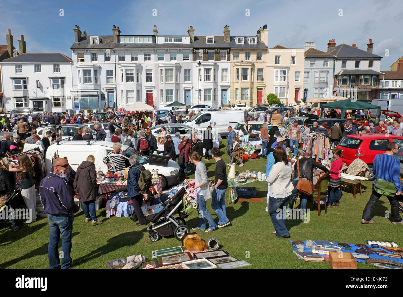 Marché d'Antiquités Brocante annuelle à Walmer, Green Deal, Kent, UK Banque D'Images