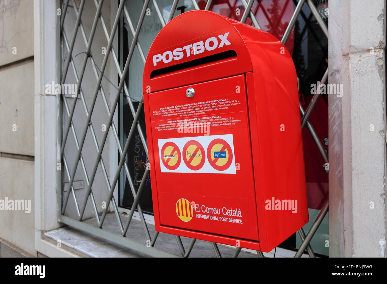 Boîte rouge à Barcelone, Catalogne, Espagne, août 2014 Banque D'Images