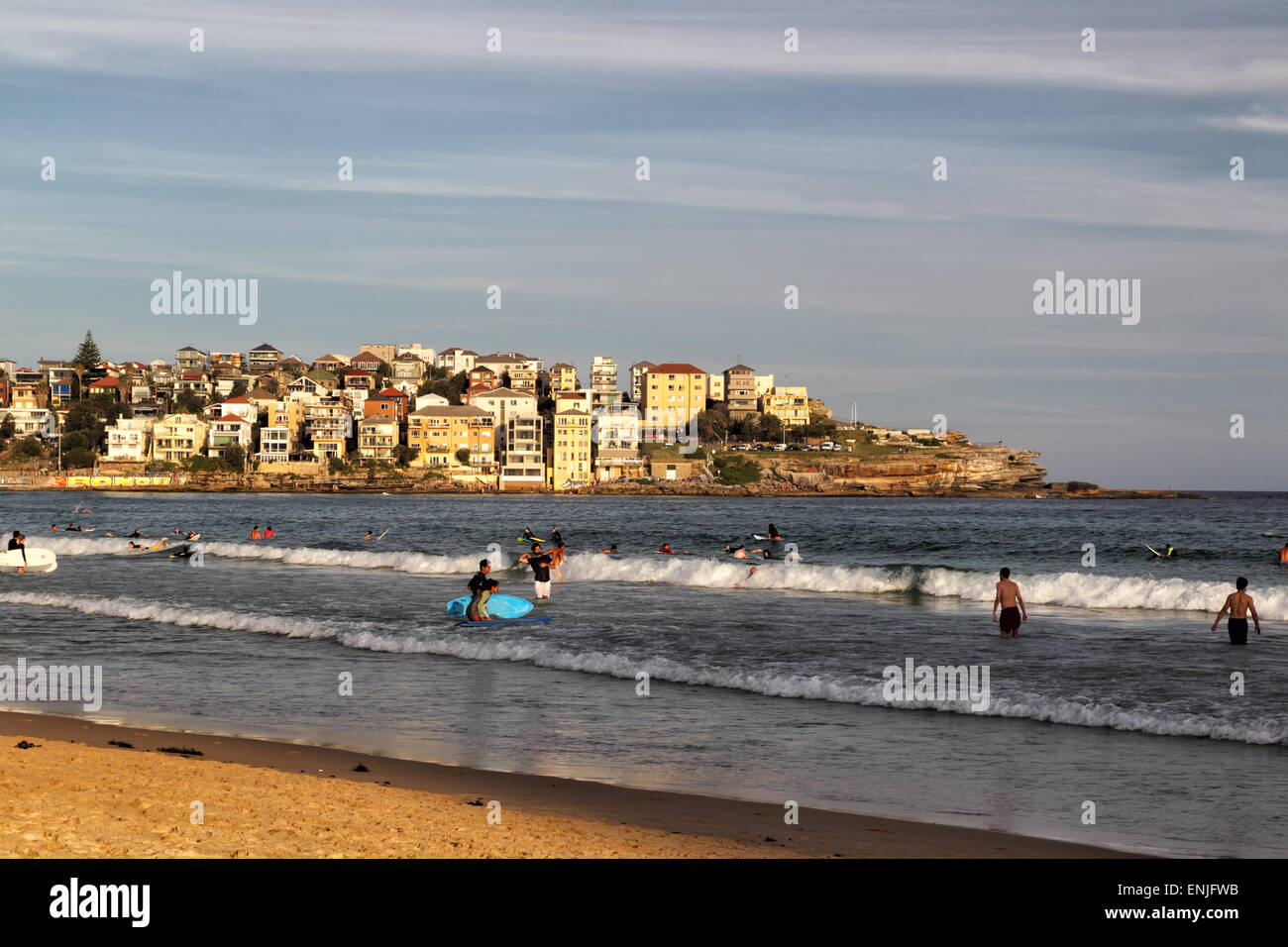 Soirée d'été à Bondi Beach à Sydney, Australie. Banque D'Images