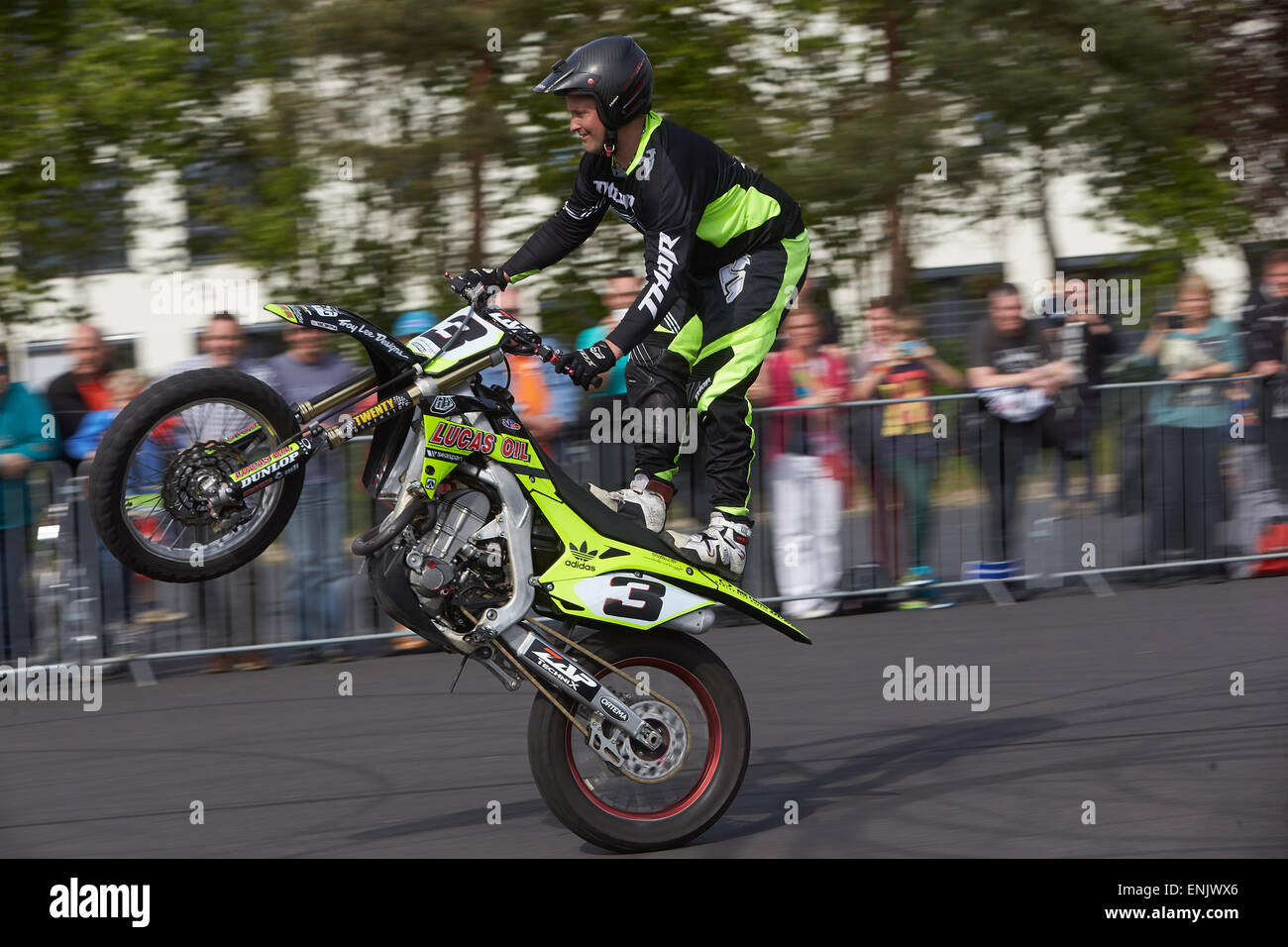 Stuntman Mike Auffenberg moto pendant la journée de démarrage moto ADAC, Koblenz, Rhénanie-Palatinat, Allemagne Banque D'Images