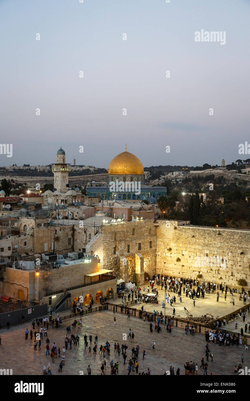 Vue sur le mur occidental (Mur des lamentations) et le dôme du Rocher, l'UNESCO, la mosquée de Jérusalem, Israël, Moyen Orient Banque D'Images