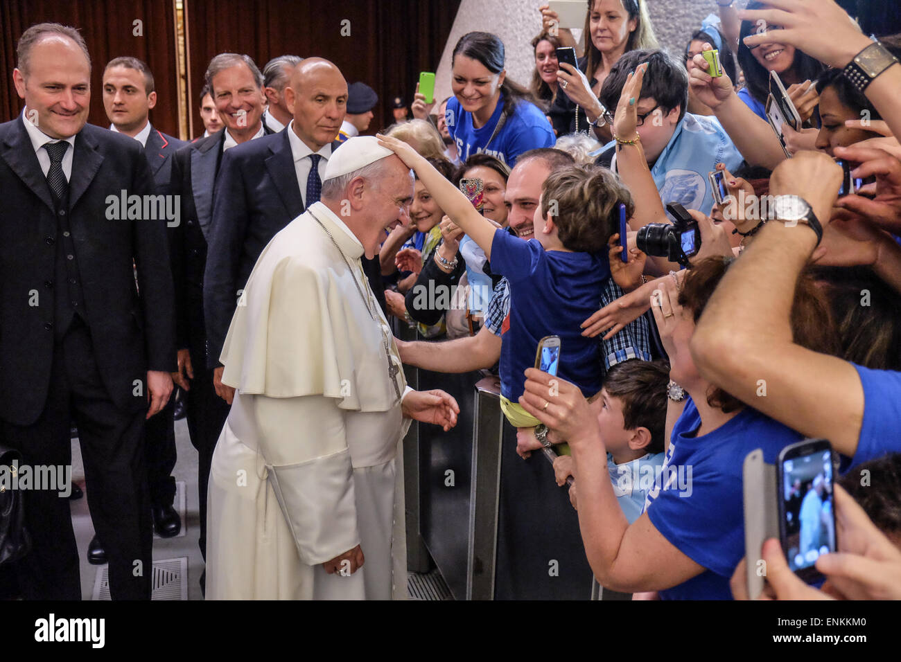 Nervi Hall, la Cité du Vatican. 7 mai, 2015. Le club de football SS Lazio en audience par le Pape François. Credit : Realy Easy Star/Alamy Live News Banque D'Images