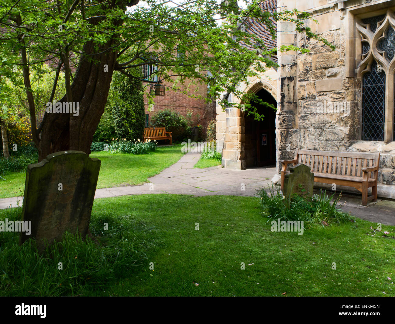 Au cimetière de l'église Holy Trinity Goodramgate York Yorkshire Angleterre Banque D'Images