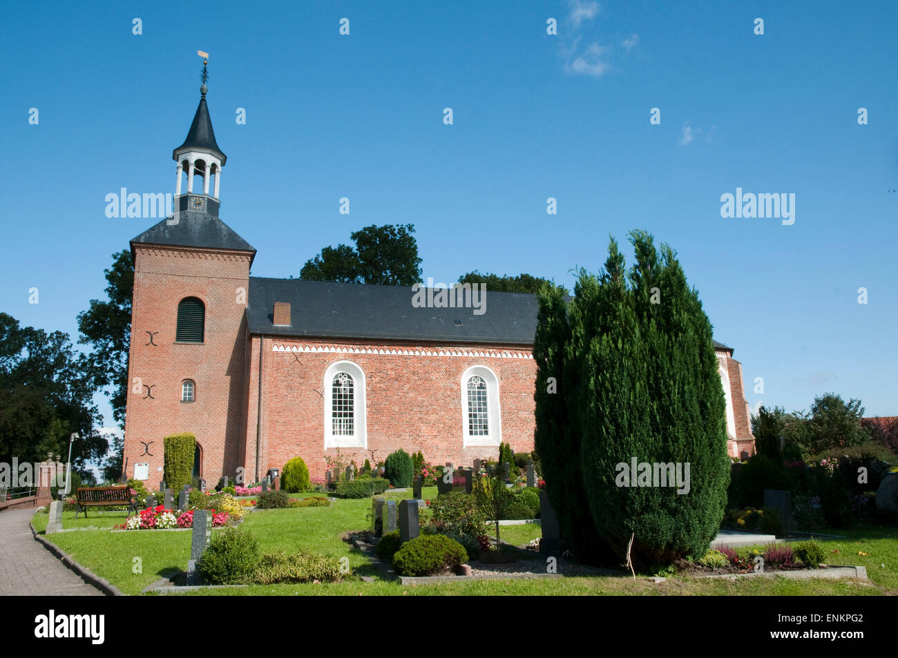 Nicolaikirche Ostfriesland Neuharlingersiel (IBE), Nordseekueste, Ostfriesland, Niedersachsen, Deutschland | Nicolai église près de Neuh Banque D'Images