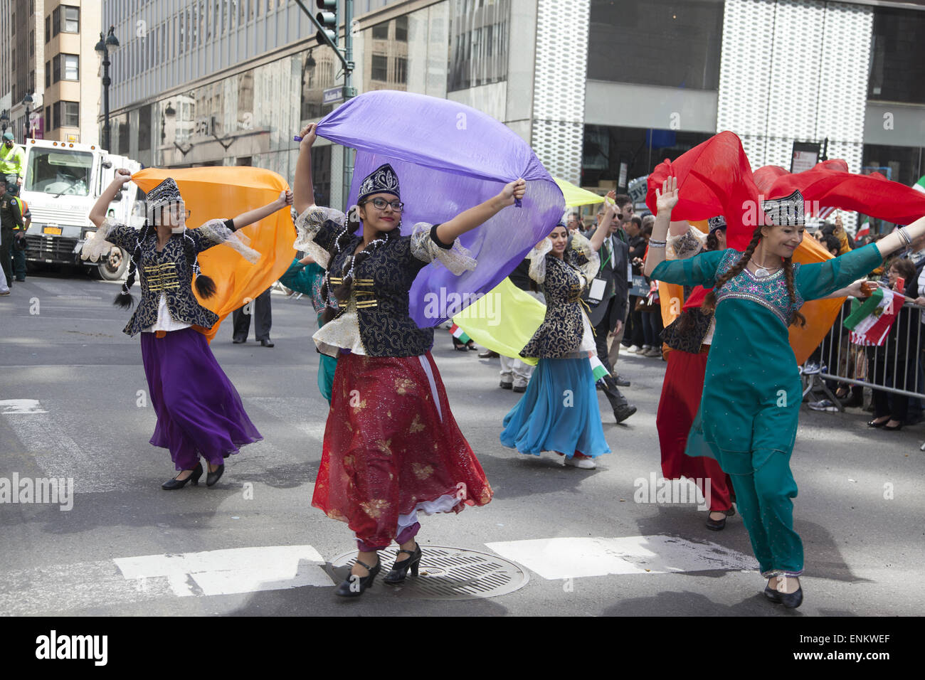 Le défilé annuel de Persan sur Madison Avenue à New York célèbre Norouz, le nouvel an marque le premier jour du printemps. Le Norouz avec Banque D'Images