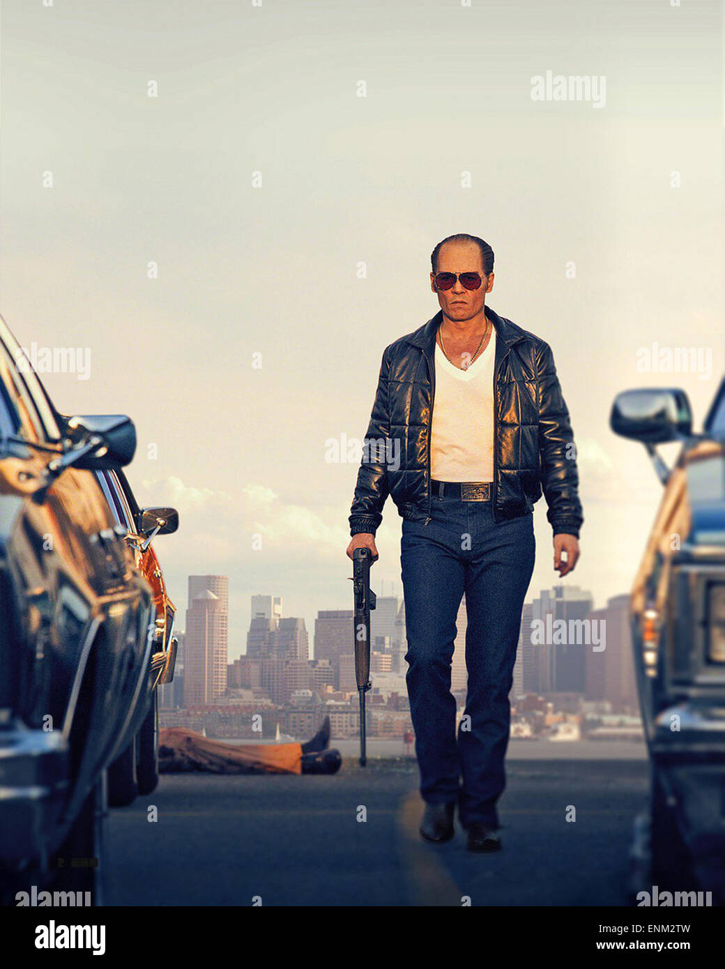 Messe noire 2015 est un film américain réalisé par Scott Cooper, basé sur le livre 2001 Messe noire : l'histoire vraie d'une alliance contre nature entre le FBI et l'Irish Mob. Cette photo est pour un usage éditorial uniquement et est l'auteur de la société film et/ou le photographe attribué par le film ou la société de production et ne peut être reproduite que par des publications dans le cadre de la promotion du film ci-dessus. Un crédit obligatoire pour l'entreprise de film est nécessaire. Le photographe devrait également être portés lorsqu'il est connu. Banque D'Images