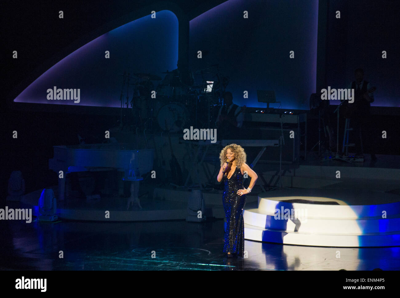 Las Vegas, Nevada, USA, 06 mai, 2015. Mariah Carey chanteuse effectue lors du lancement de sa résidence à l'INFINI 1 'MARIAH' au Colosseum du Caesars Palace le 6 mai 2015 à Las Vegas, Nevada. Credit : Yaacov Dagan/Alamy Live News Banque D'Images