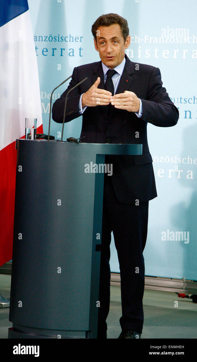 Nicolas Sarkozy - Presseunterrichtung Ministerrates nach Treffen des Deutsch-Franzoesischen, Bundeskanzleramt/ Chanclery, 12. 2009 Maerz, Berlin-Tiergarten. Banque D'Images