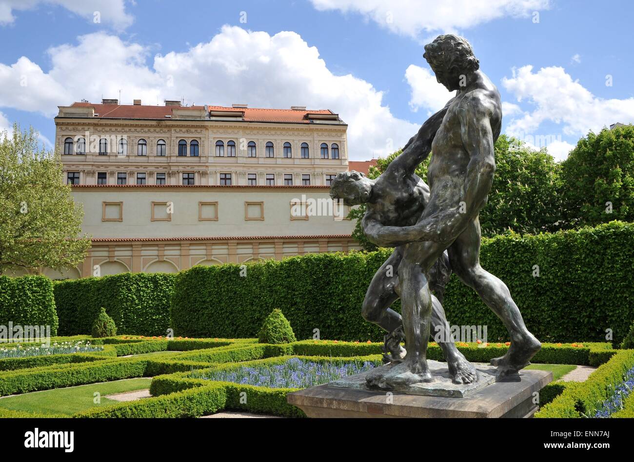 Statue au Sénat Jardins, Prague, République Tchèque Banque D'Images