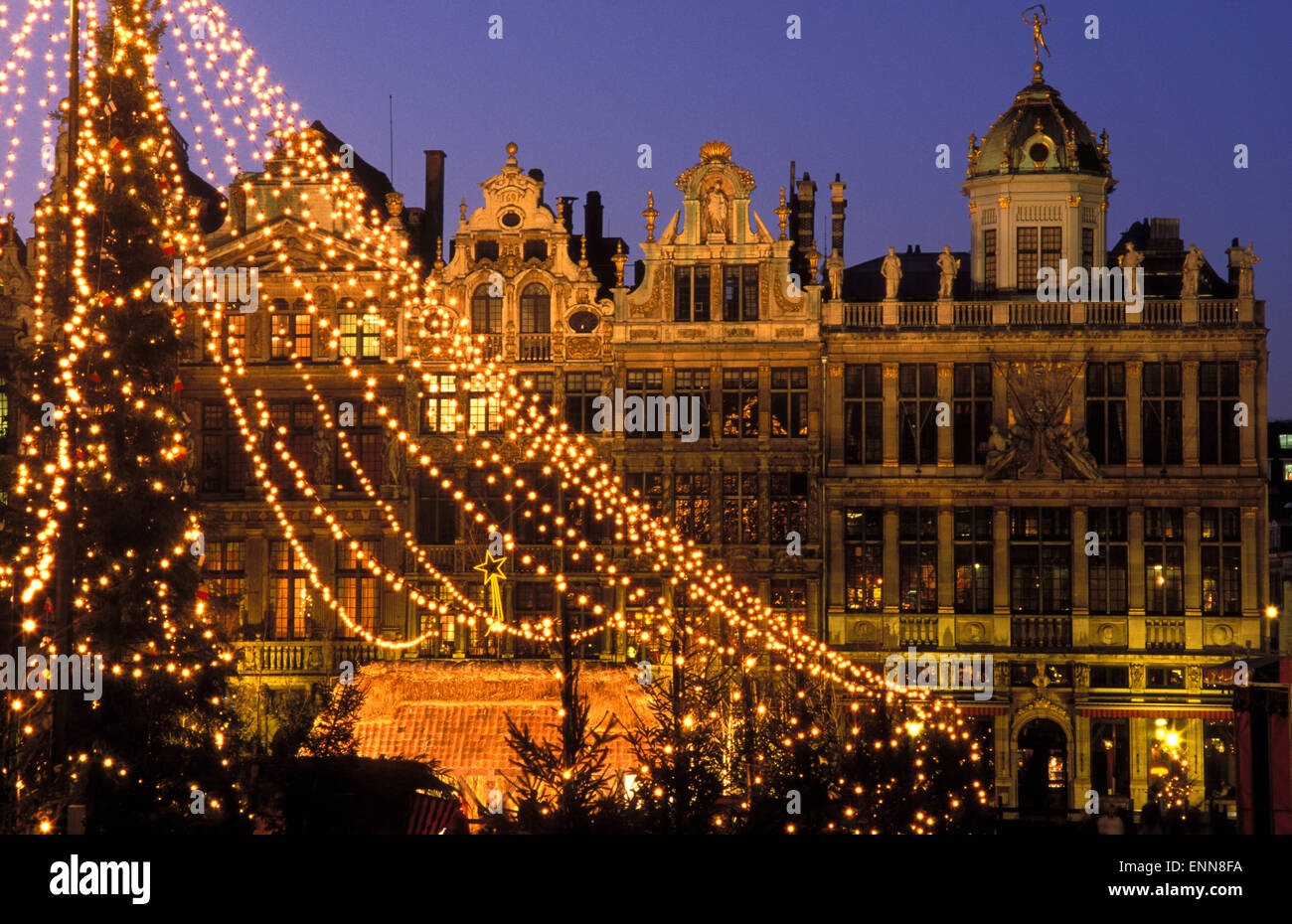 BEL, Belgique, Bruxelles, la Grand Place à l'époque de Noël. BEL, Belgien, Bruessel, der Grand Place zur Weihnachtszeit. Banque D'Images