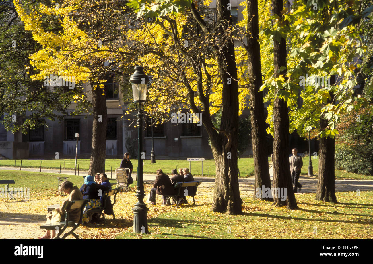 L'Europe, Belgique, Bruxelles, parc Leopold près du bâtiment du parlement de l'UE, Quartier Léopold. - Europa, Belgien, Bruessel, im Stad Banque D'Images