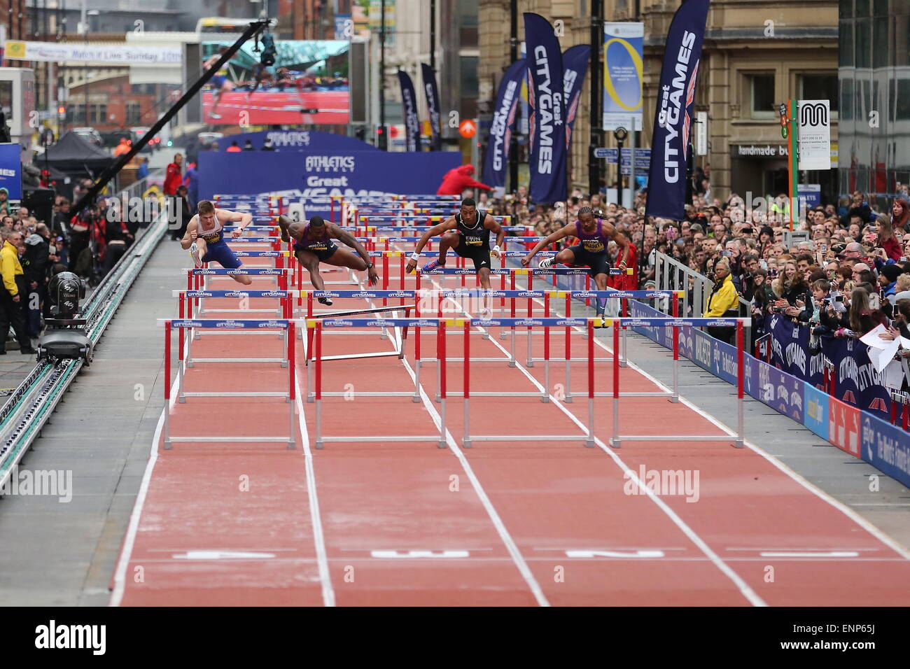 Manchester, Angleterre. 9 mai, 2015. Orlando Ortega de Cuba remporte le 110m haies hommes Le Grand Manchester Jeux. Aries Merritt, Lawrence Clarke et David Oliver a aussi participé. Photo : Alamy Live News/ Simon Newbury Banque D'Images