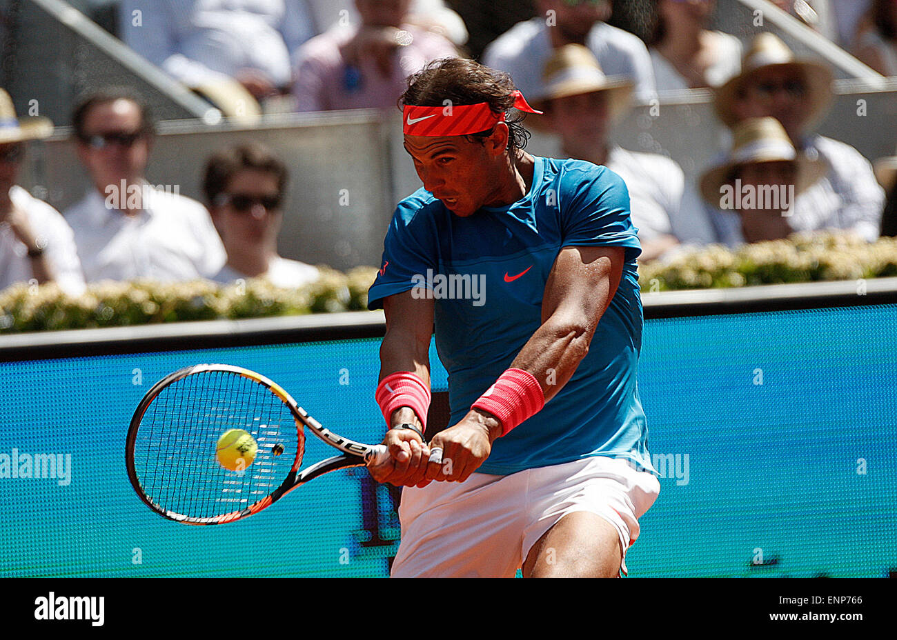 Madrid, Espagne. 09 mai, 2015. Rafael Nadal a atteint sa 94e finale de sa carrière avec un 7-6 (3), 6-1 win sur Tomas Berdych. Face à Nadal ou Murray Nishikori pour l'Open de Madrid Crédit Titre : Action Plus Sport/Alamy Live News Banque D'Images