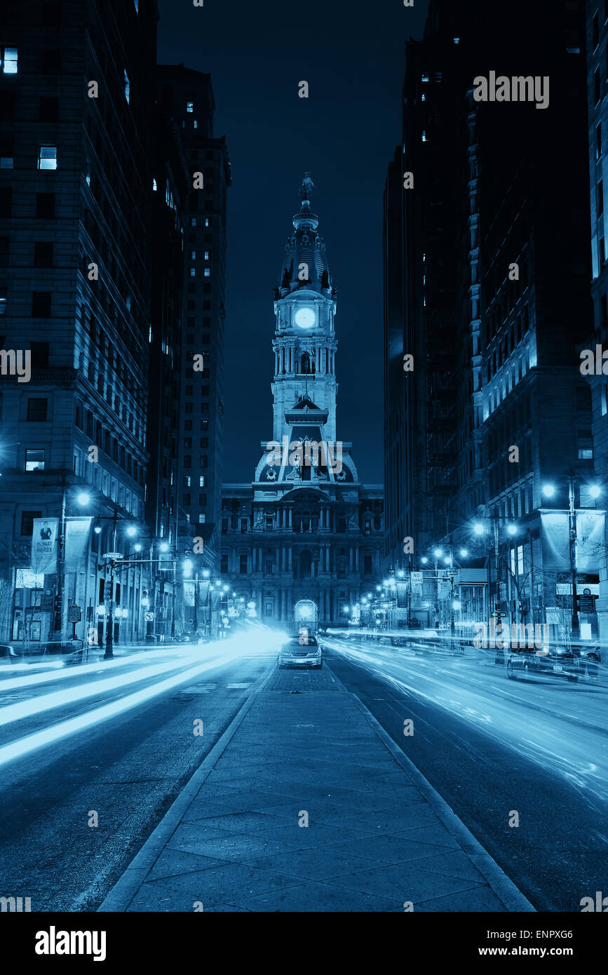 Philadelphie, Pennsylvanie - MARS 26 Ville : vue sur la rue avec des bâtiments urbains le 26 mars 2015 à Philadelphie. C'est le plus grand Banque D'Images