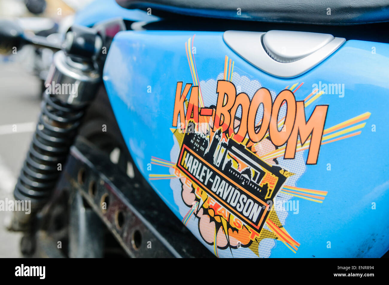 Harley Davidson avec peinture personnalisée travailler avec 'ka-booom' style bande dessinée détail Banque D'Images