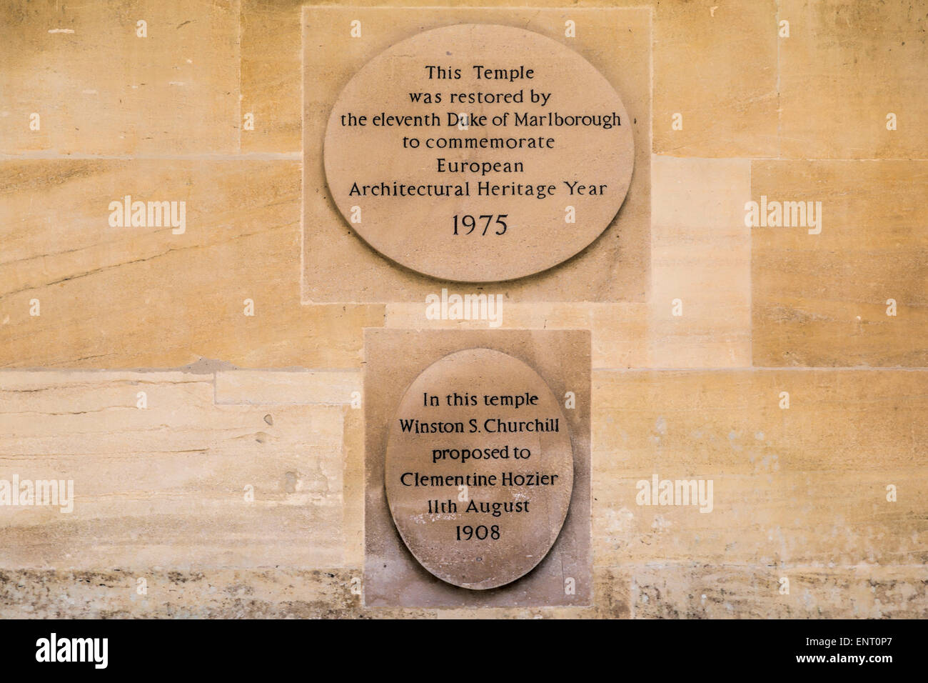 Blenheim Palace park : Winston Churchill a proposé de clémentine Hozier dans ce temple de Diana le 11 août 1908. Banque D'Images