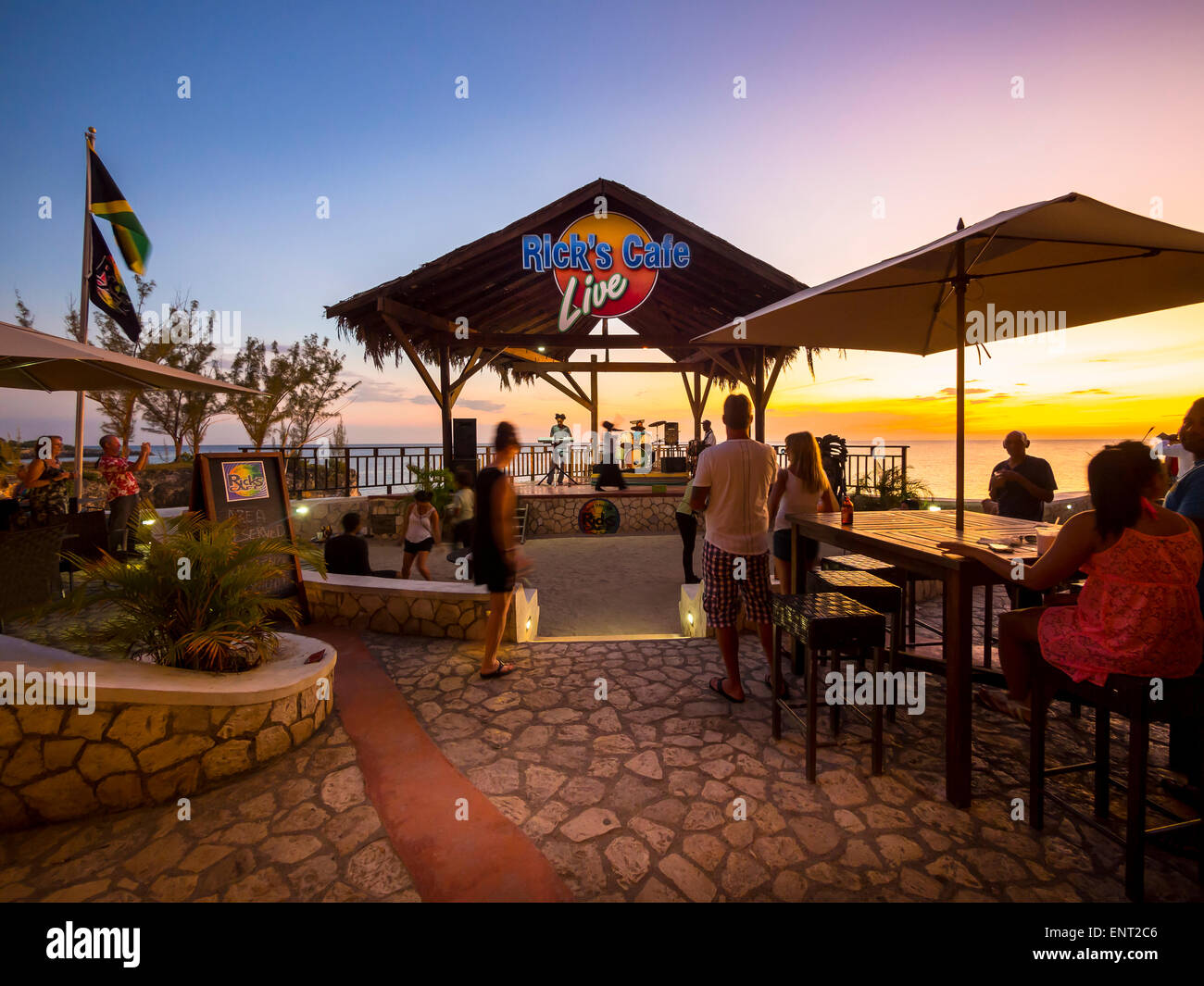 Rick's Cafe, bien connu situé sur la plage de Negril, Jamaïque Westmoreland, Région Banque D'Images