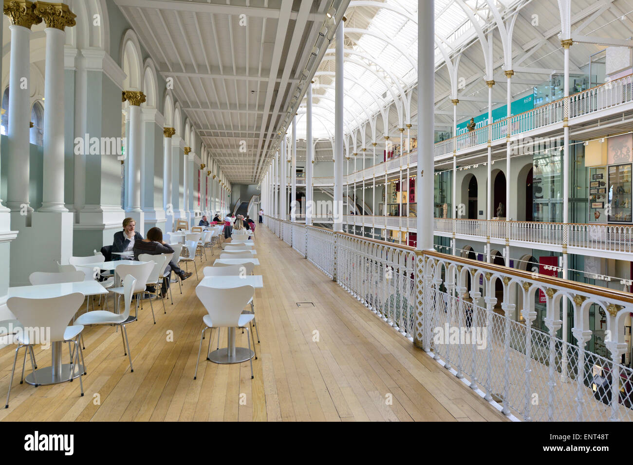 Vue de l'intérieur du Musée National d'Écosse à Édimbourg Banque D'Images