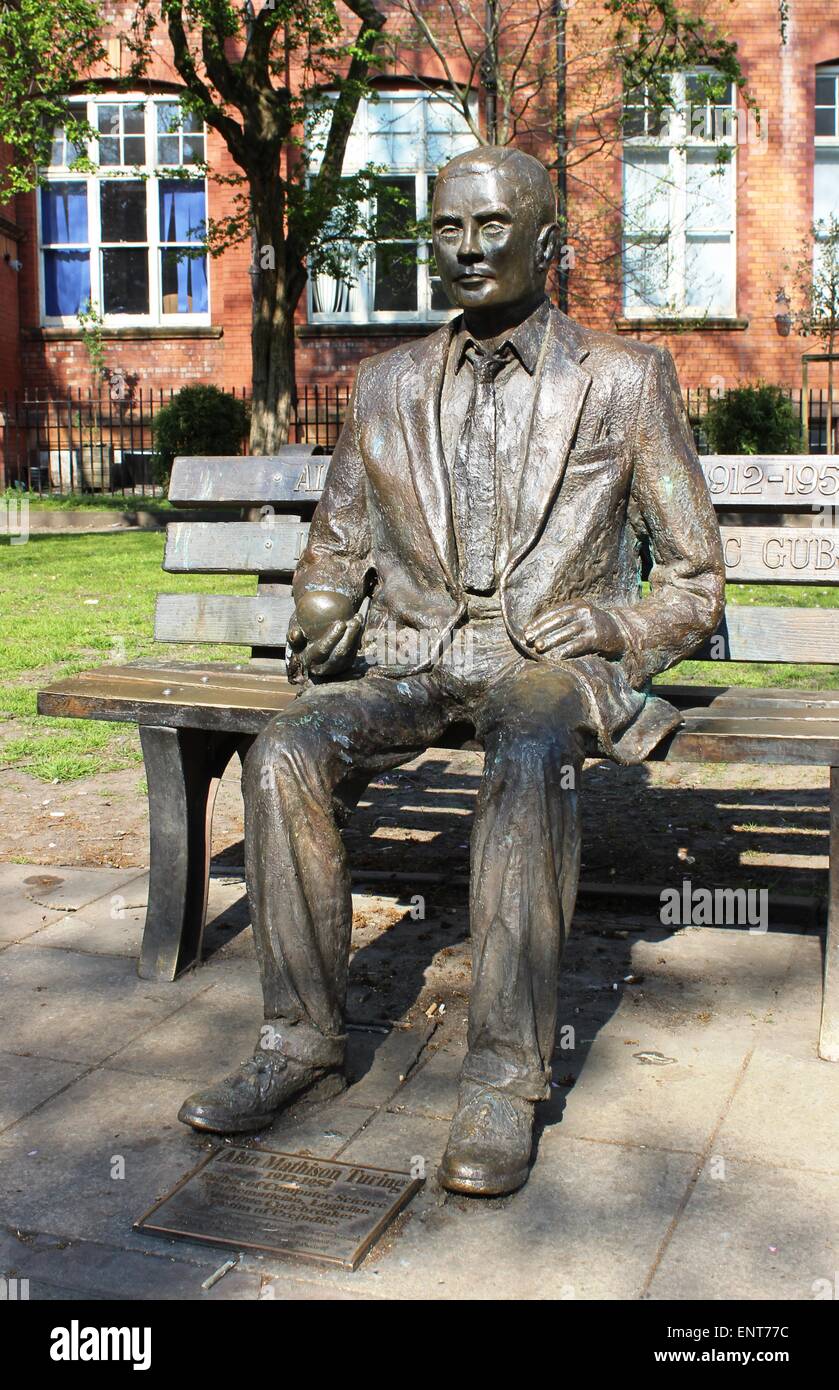 Statue d'informaticien, logicien et mathématicien Alan Mathison Turing à Sackville, Manchester, Angleterre Banque D'Images