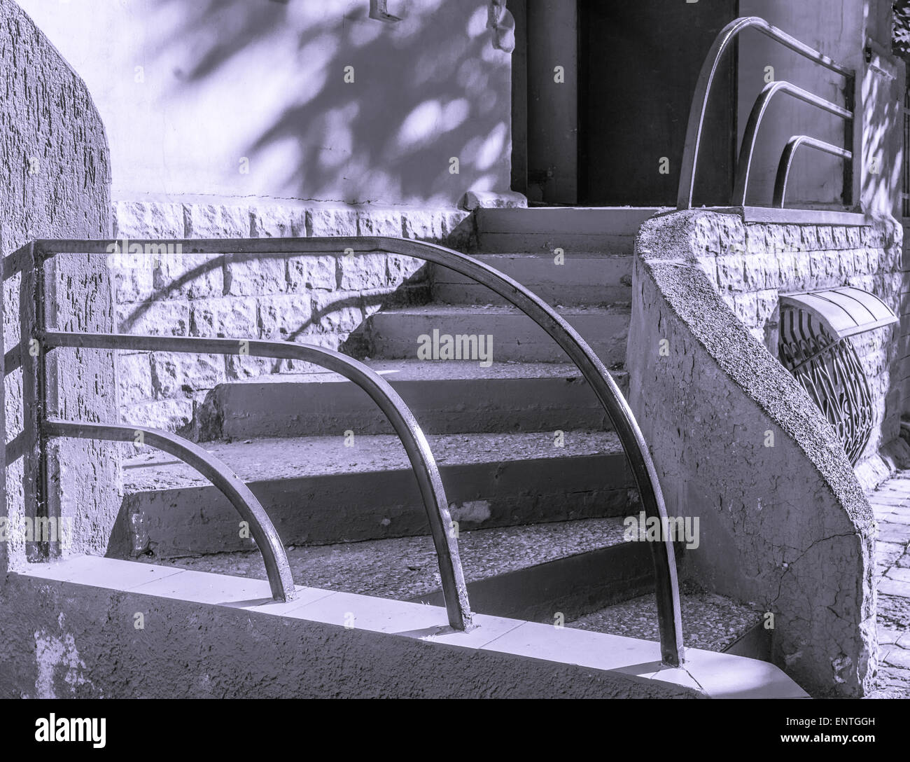 Belle composition de courbe en escalier en noir et blanc Banque D'Images