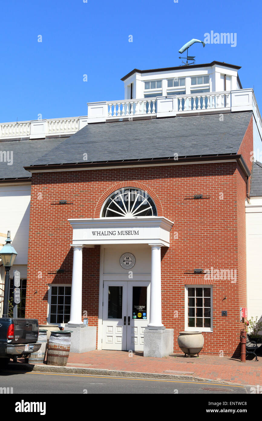 Nantucket Massachusetts Whaling museum. Porte d'entrée privée et cachalot girouette. L'île de Nantucket. Banque D'Images