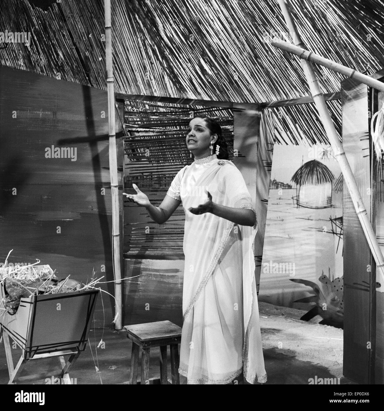 Karibisch Sänergin deutsche und Schauspielerin Mona Baptiste, hier bei einer im Oktober 1956 Bühnenprobe. S allemand des Caraïbes Banque D'Images