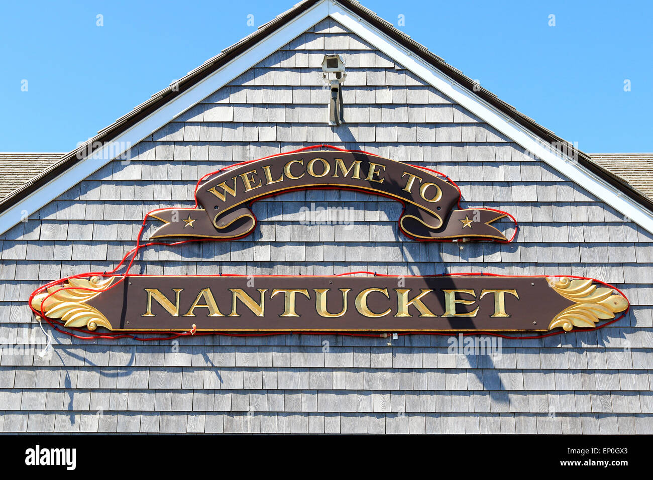 Sur l'île de Nantucket Nantucket Massachusetts. Bienvenue à Nantucket signe en ferry terminal. Banque D'Images