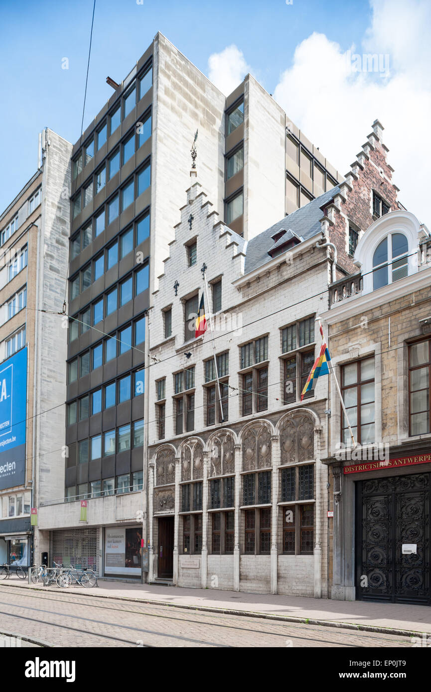 Belgique, Anvers, façade du Musée Mayer van den Bergh Banque D'Images